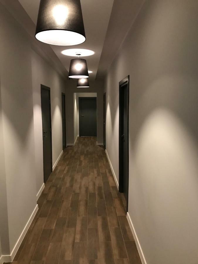 7 Rooms Mtp Poznań Esterno foto