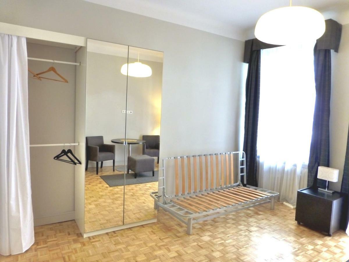 7 Rooms Mtp Poznań Esterno foto