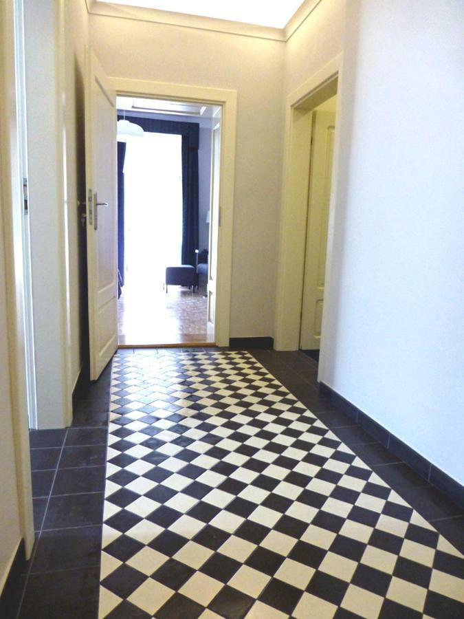 7 Rooms Mtp Poznań Esterno foto